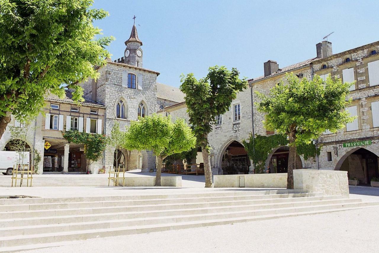 Gites La Bakenia Villeneuve-sur-Lot Exterior photo